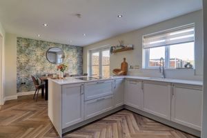 Kitchen/Diner- click for photo gallery